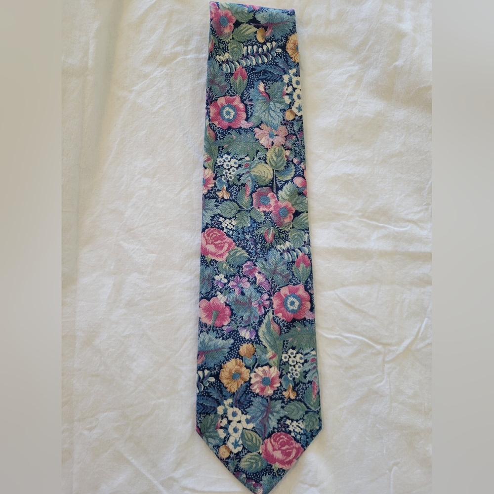 Boston Trader Tie Necktie Floral made in the USA